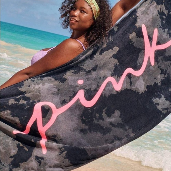 PINK Beach Towel NIP - Picture 4 of 7